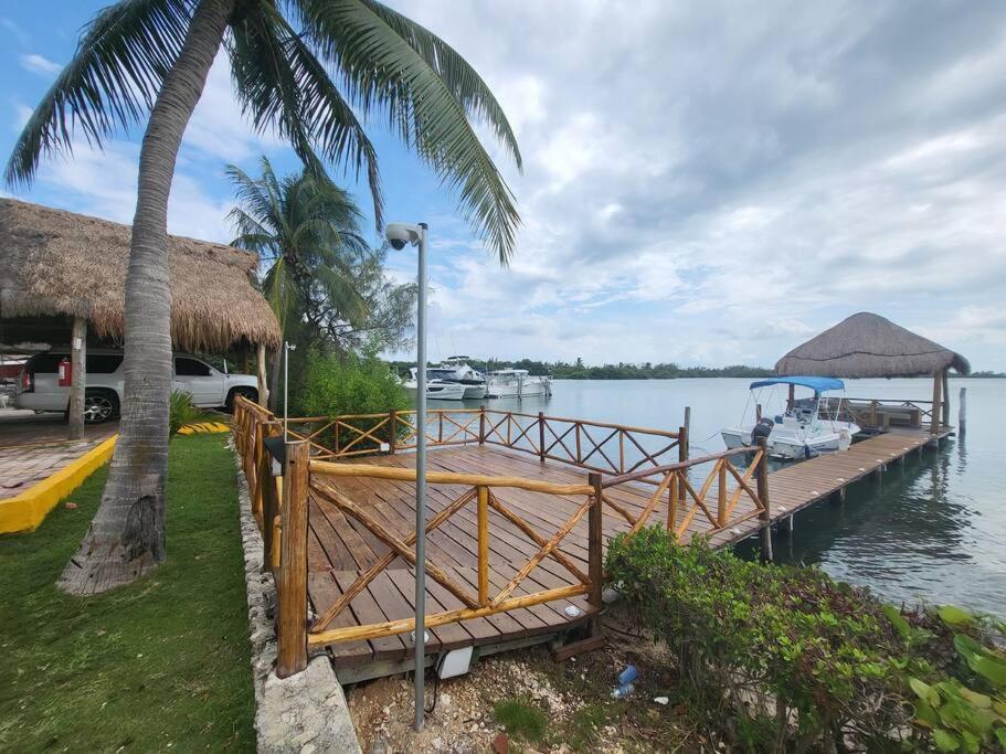 3 Rooms House At Side Of The Lagoon Cancún Exteriör bild